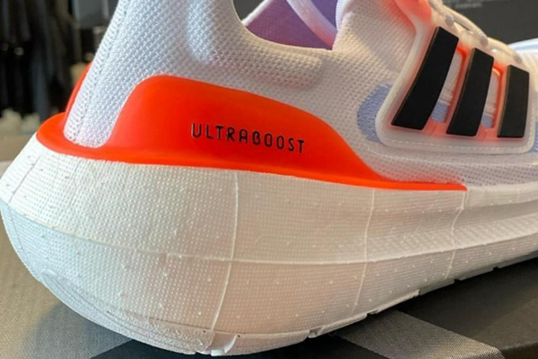 [Image: ULTRABOOST-7.jpg]